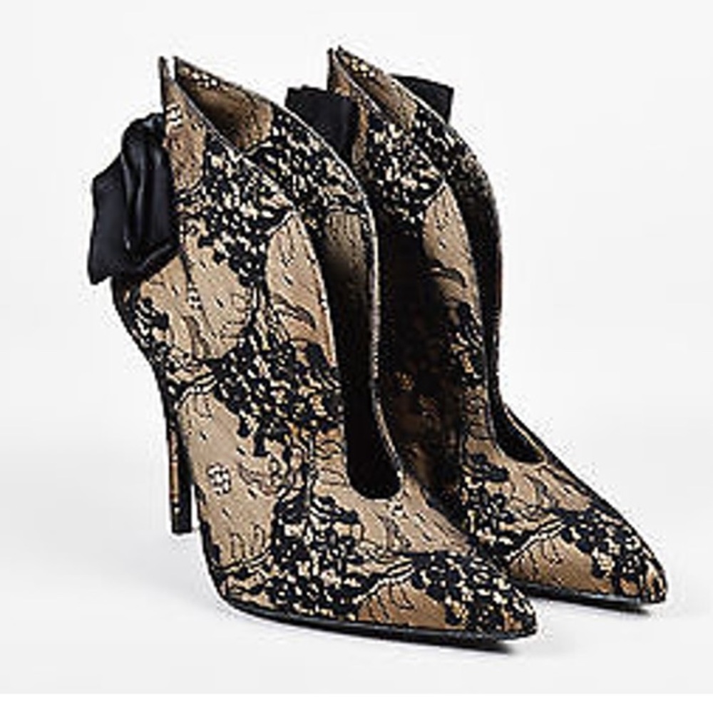 Stuart Weitzman Lace Booties - image 1